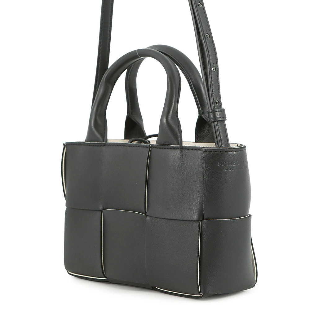 Bottega Veneta Intrecciato White Black Handbag Candy Maxi Arco Bag Leather